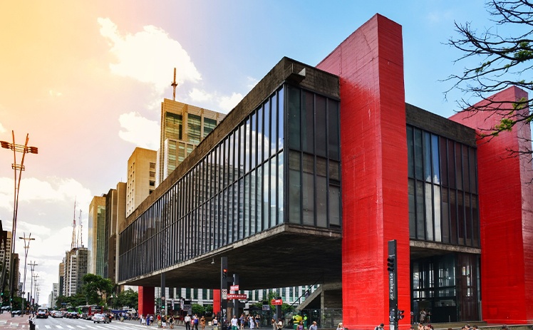 MASP - Museu de Arte de São Paulo – 2,4 km do hotel